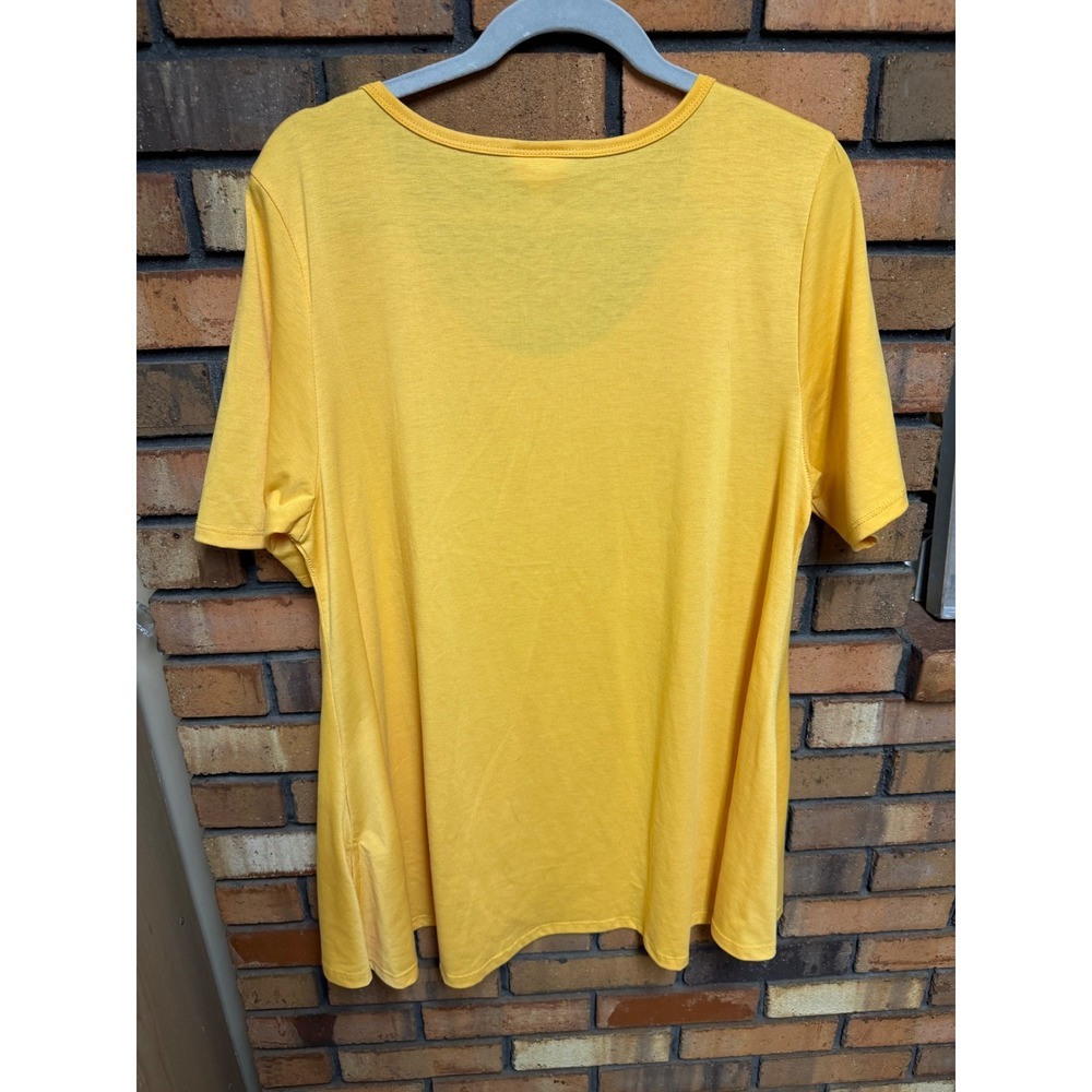 LuLaRoe Perfect Tee - Picture 2 of 3